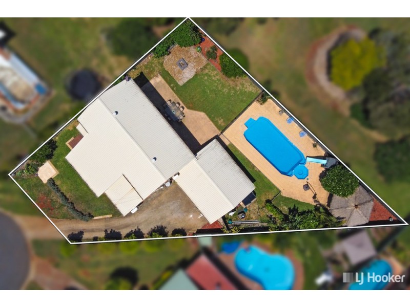 6 Michelle Place, Victoria Point QLD 4165