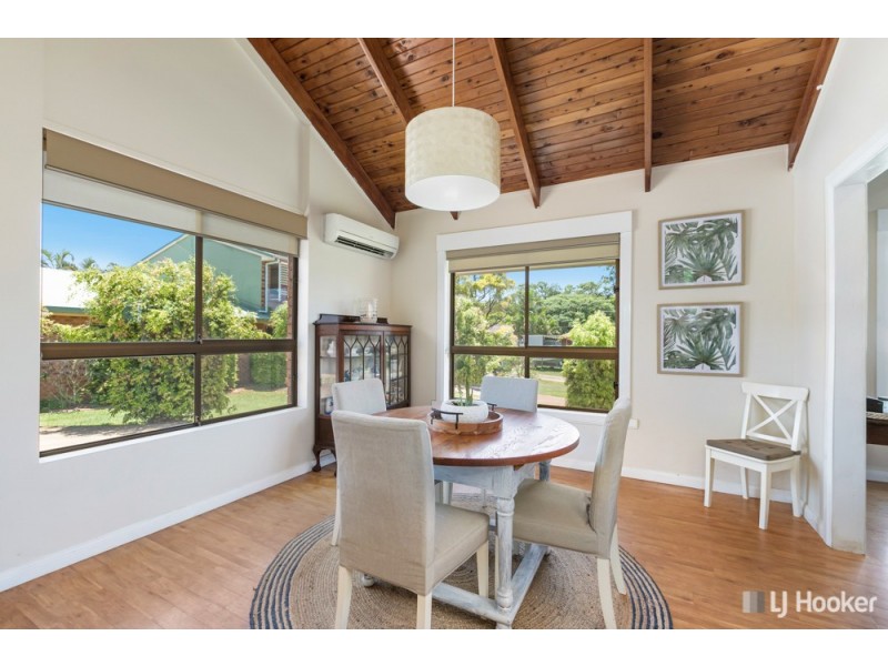 6 Michelle Place, Victoria Point QLD 4165