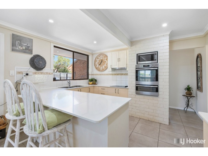 6 Michelle Place, Victoria Point QLD 4165