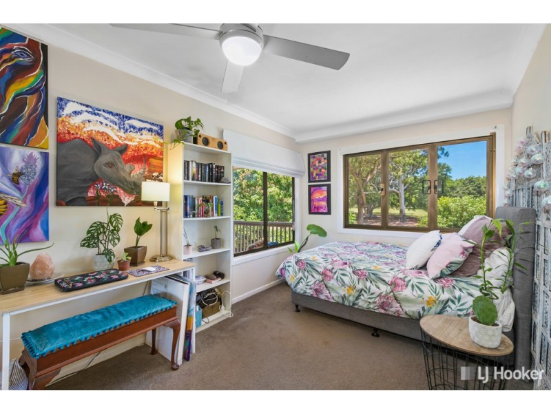 6 Michelle Place, Victoria Point QLD 4165