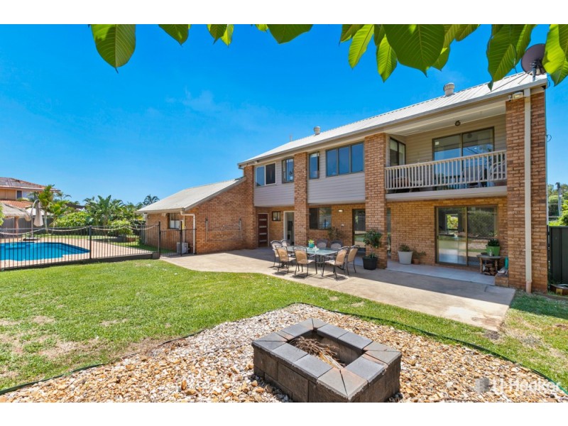 6 Michelle Place, Victoria Point QLD 4165