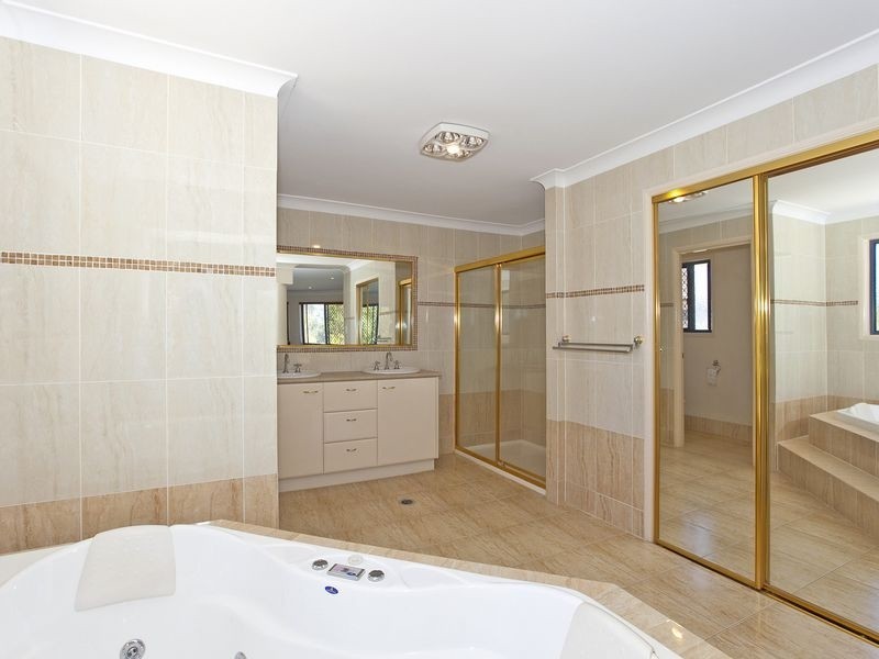 2 Watervale Drive, Redland Bay QLD 4165