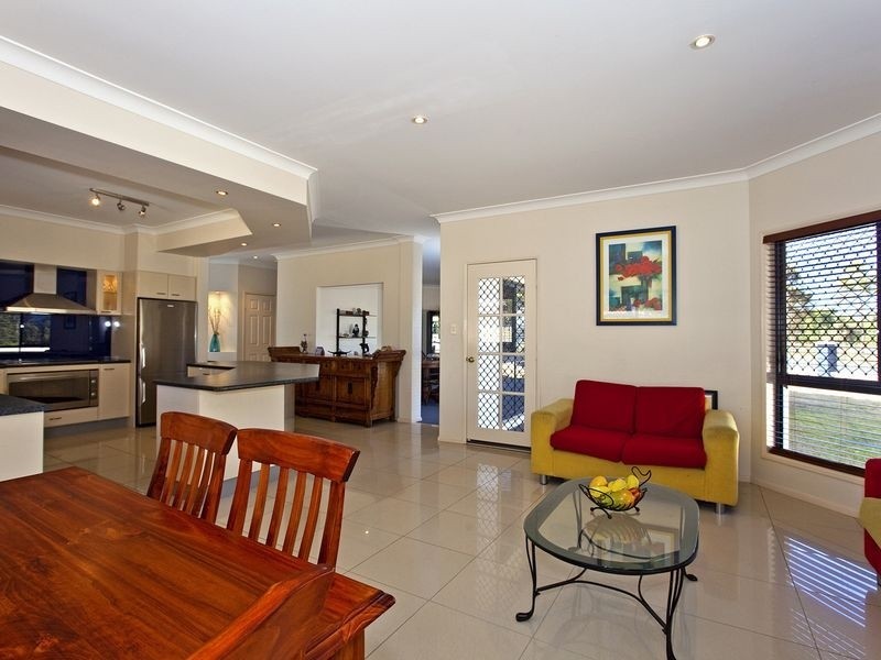 2 Watervale Drive, Redland Bay QLD 4165