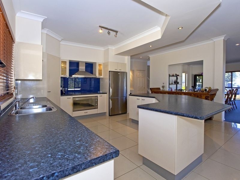 2 Watervale Drive, Redland Bay QLD 4165