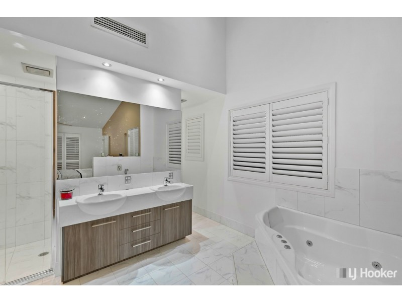 6 Jewel Place, Thornlands QLD 4164