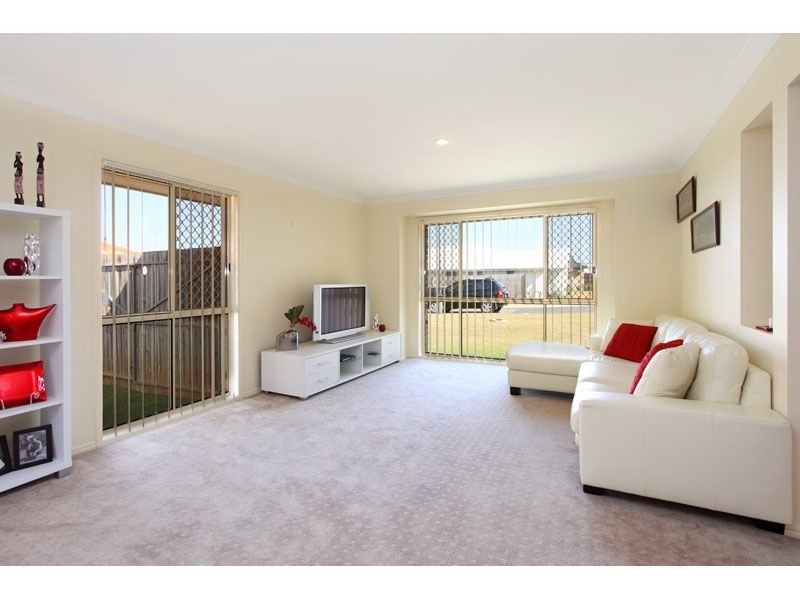 9 Gilchrist Street, Wellington Point QLD 4160