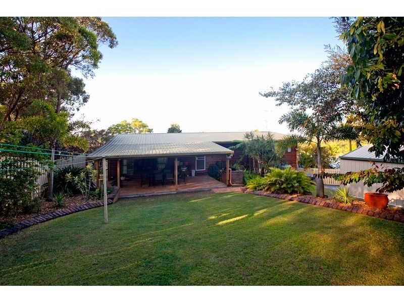 11 Sylvania Street, Wellington Point QLD 4160