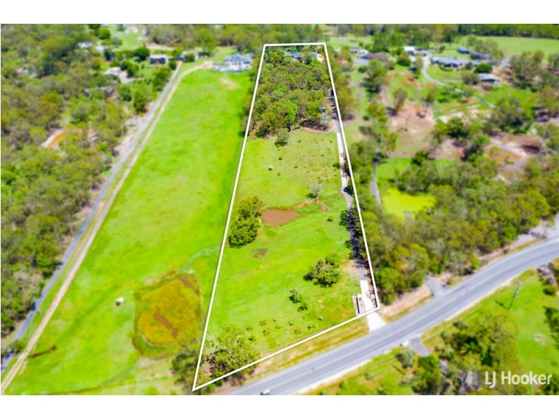 327 Woodlands Drive, Sheldon QLD 4157