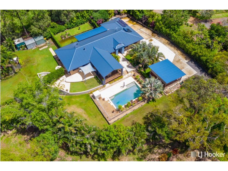 327 Woodlands Drive, Sheldon QLD 4157