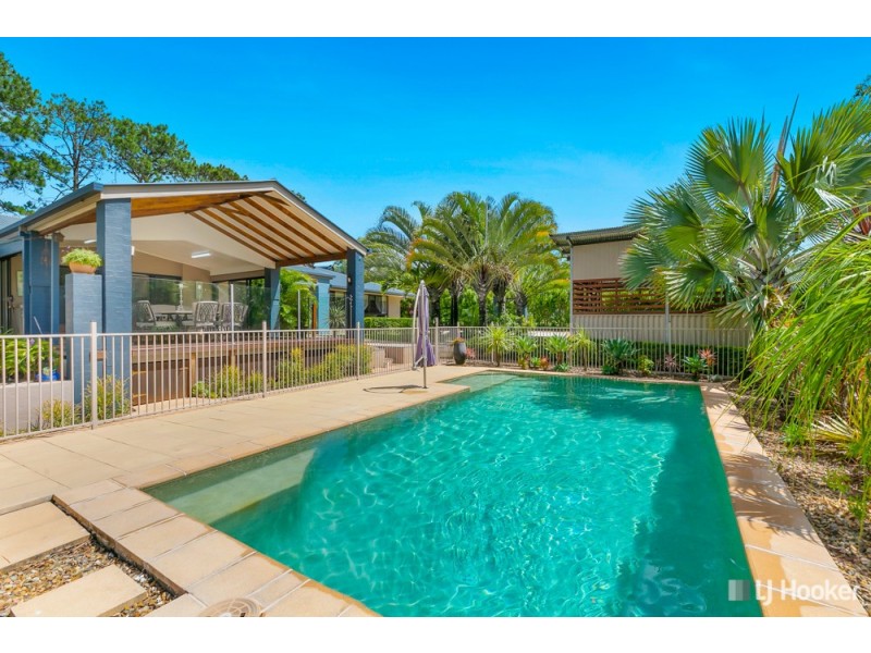 327 Woodlands Drive, Sheldon QLD 4157