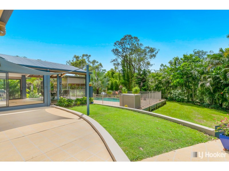 327 Woodlands Drive, Sheldon QLD 4157