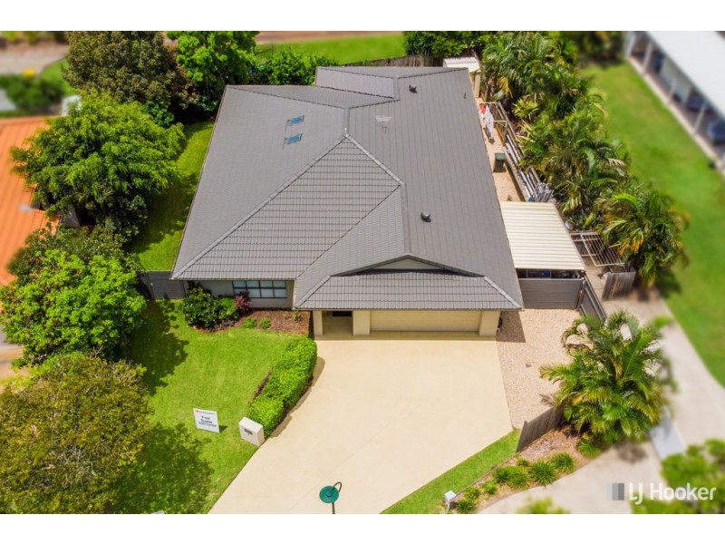 4 Mast Court, Redland Bay QLD 4165