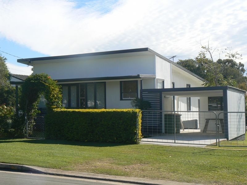 2 Barron Street, Victoria Point QLD 4165