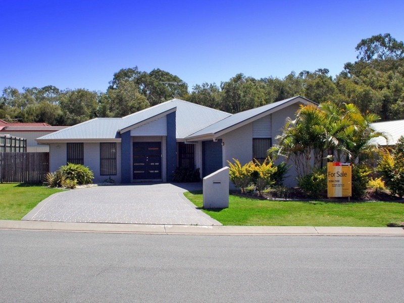 4 McConechy Drive, Victoria Point QLD 4165