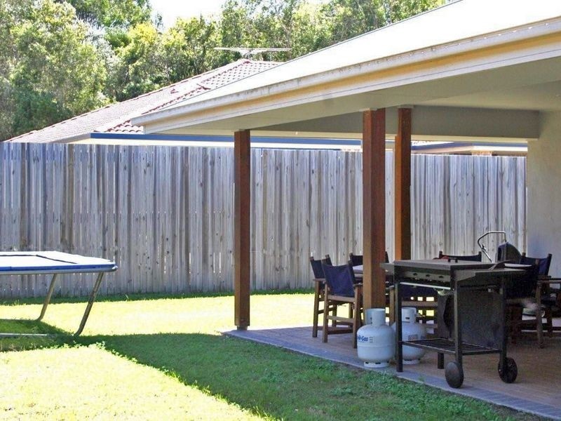 4 McConechy Drive, Victoria Point QLD 4165