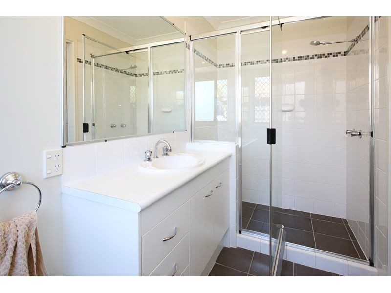 6 Whepstead Avenue, Wellington Point QLD 4160