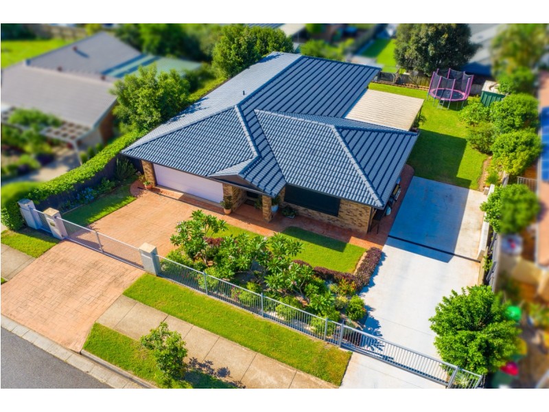 9 Byng Road, Birkdale QLD 4159
