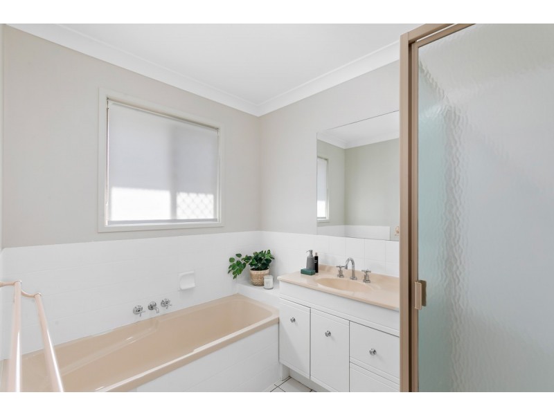 9 Byng Road, Birkdale QLD 4159