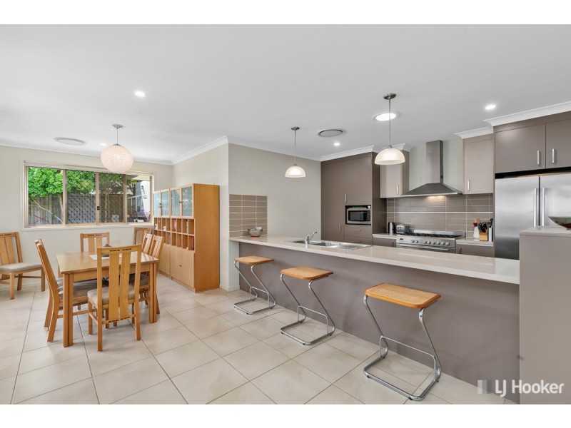 12 Torello Crescent, Victoria Point QLD 4165