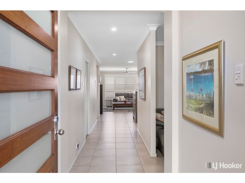 12 Torello Crescent, Victoria Point QLD 4165