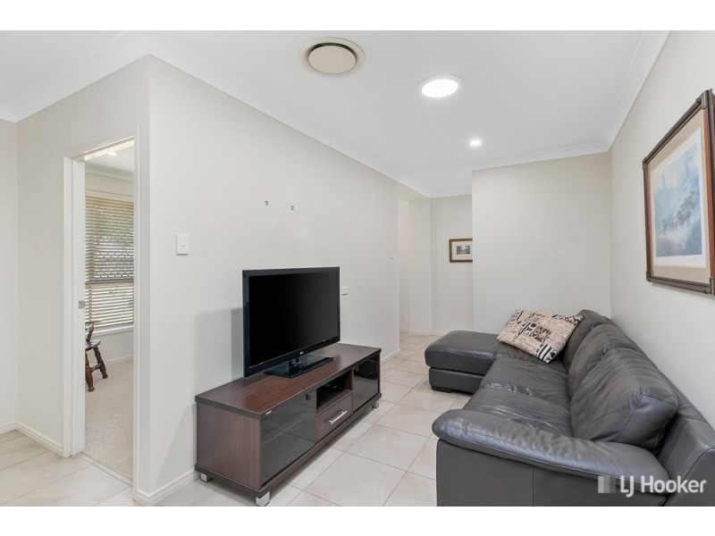 12 Torello Crescent, Victoria Point QLD 4165