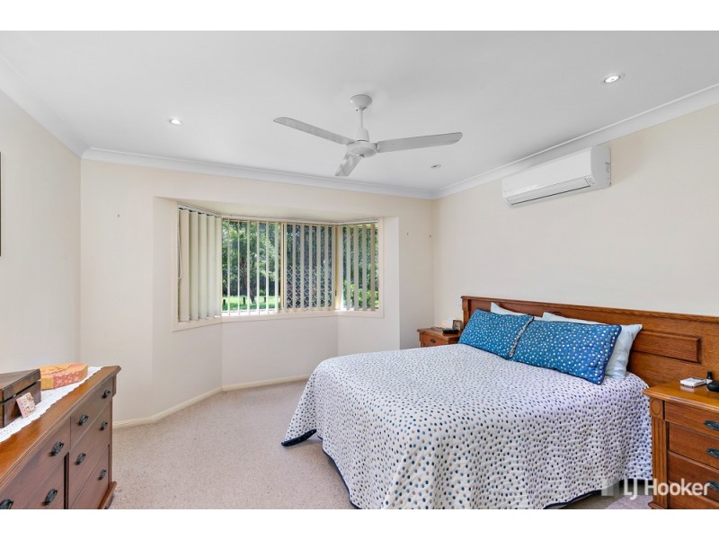 2/2 Walnut Court, Birkdale QLD 4159