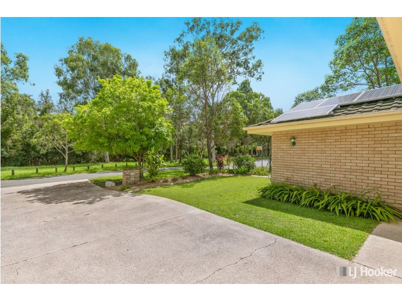 2/2 Walnut Court, Birkdale QLD 4159