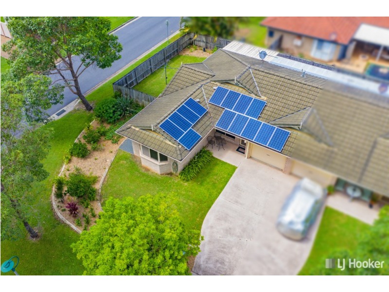 2/2 Walnut Court, Birkdale QLD 4159