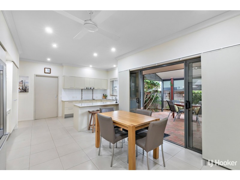 2/37 Station Street, Wellington Point QLD 4160