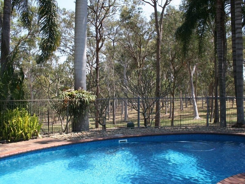 212 Teviot Road, Carbrook QLD 4130