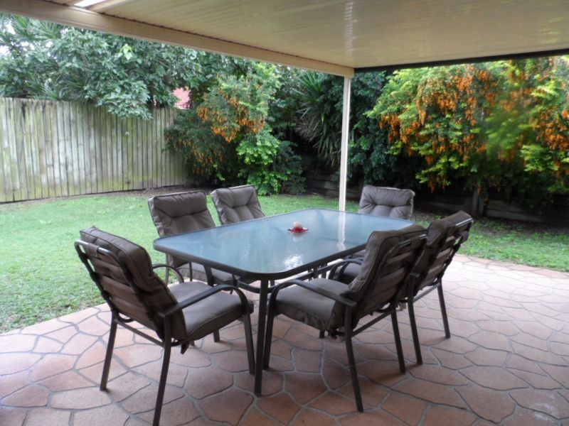 15 Honeygem Place, Birkdale QLD 4159