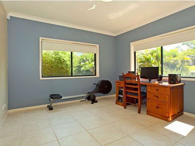 16 Irwin Place, Redland Bay QLD 4165