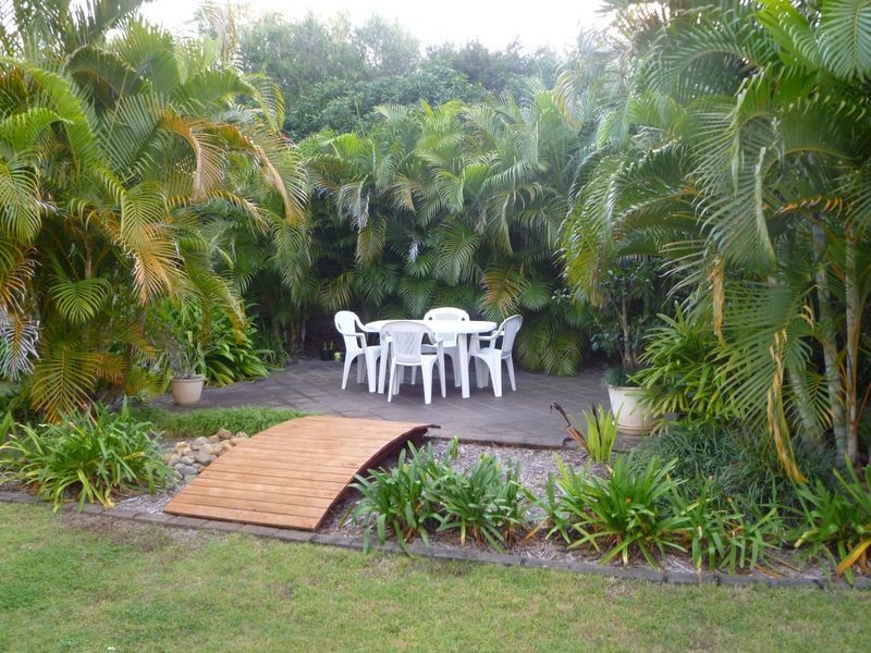 16 Irwin Place, Redland Bay QLD 4165