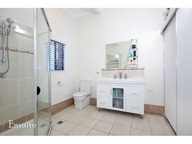 11 Sylvania Street, Wellington Point QLD 4160