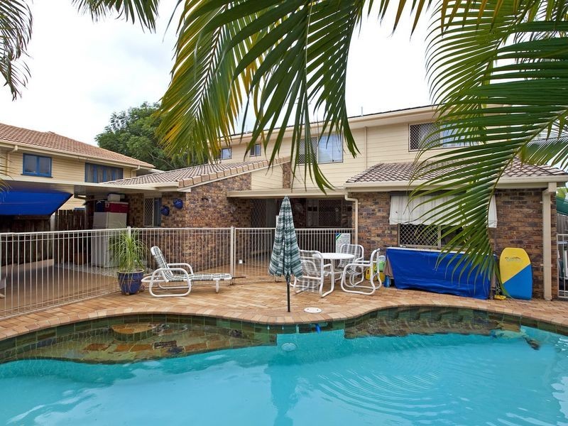 8 Thompson Street, Victoria Point QLD 4165