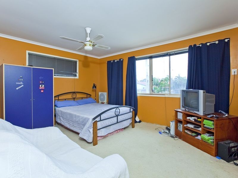 8 Thompson Street, Victoria Point QLD 4165