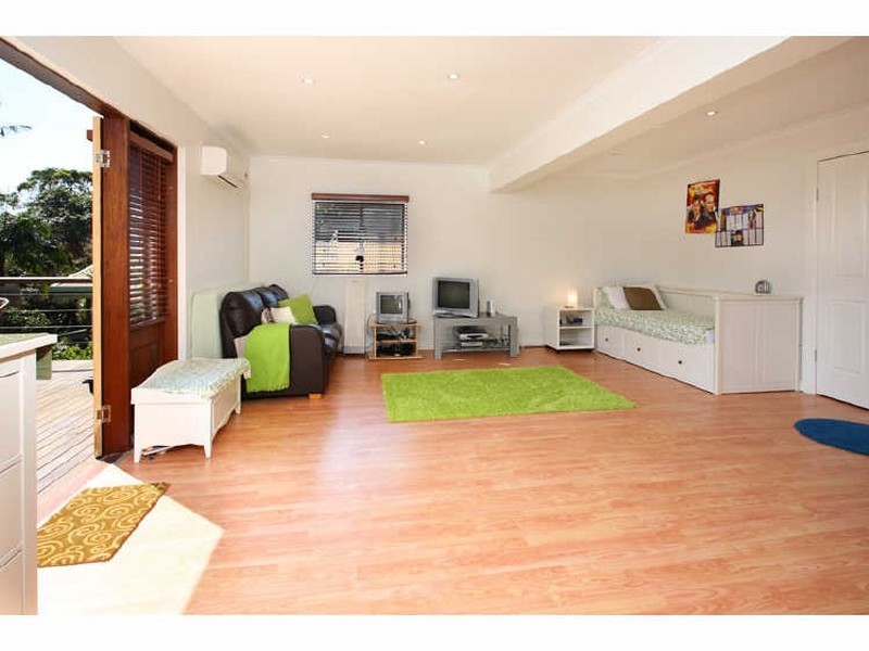 12 Kinross Road, Thornlands QLD 4164