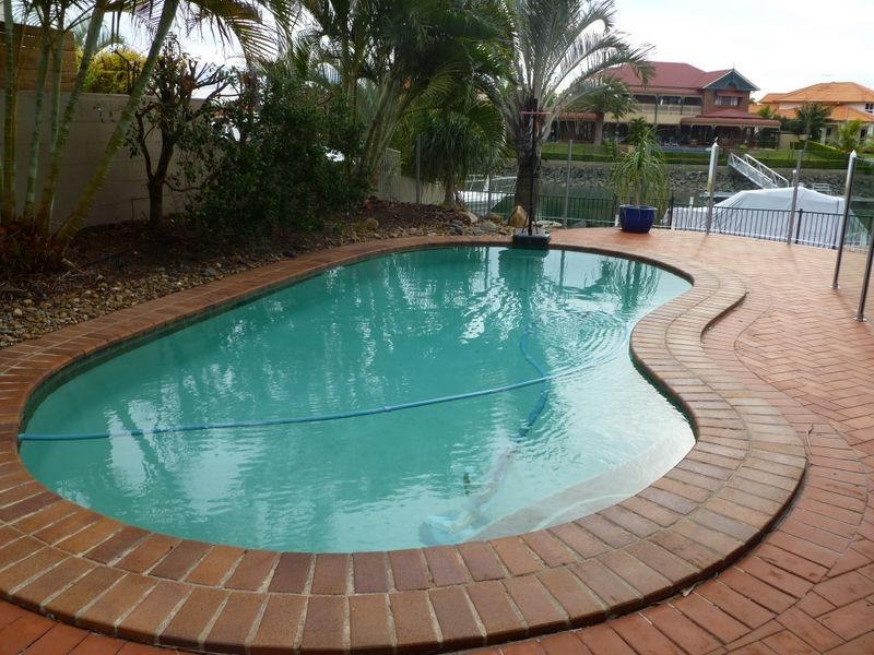 9 Carling Court, Raby Bay QLD 4163