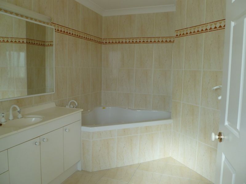 9 Carling Court, Raby Bay QLD 4163