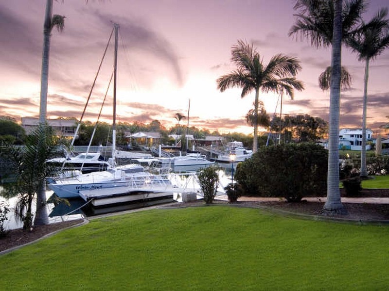 4 Pennant Court, Birkdale QLD 4159