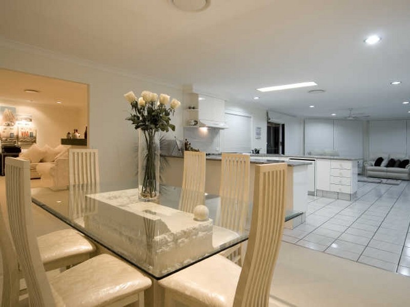 4 Pennant Court, Birkdale QLD 4159