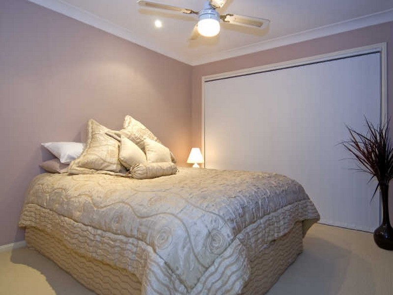 4 Pennant Court, Birkdale QLD 4159