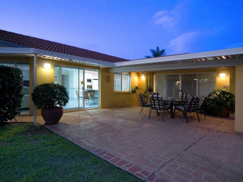 4 Pennant Court, Birkdale QLD 4159
