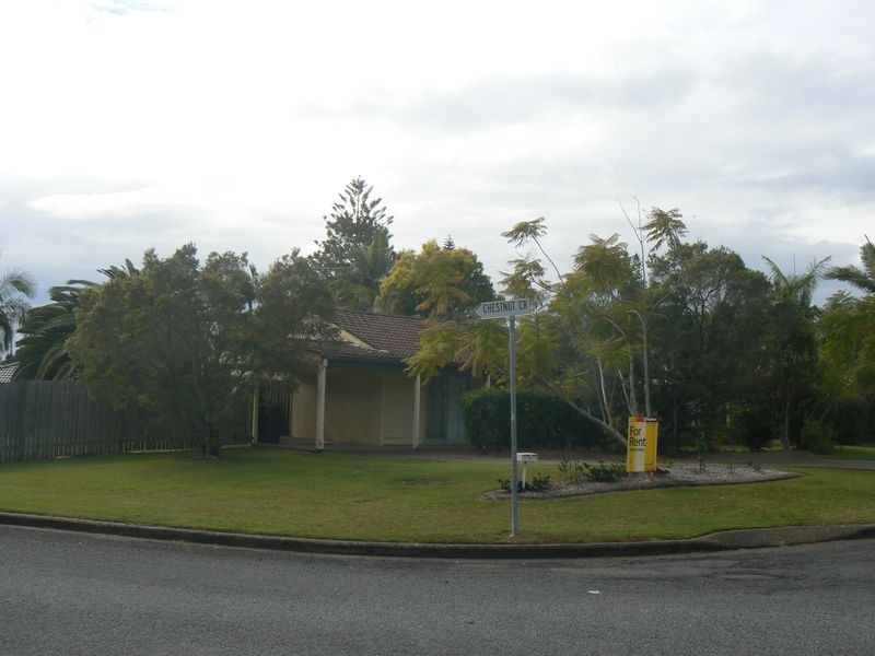 1 Chestnut Cr, Victoria Point QLD 4165
