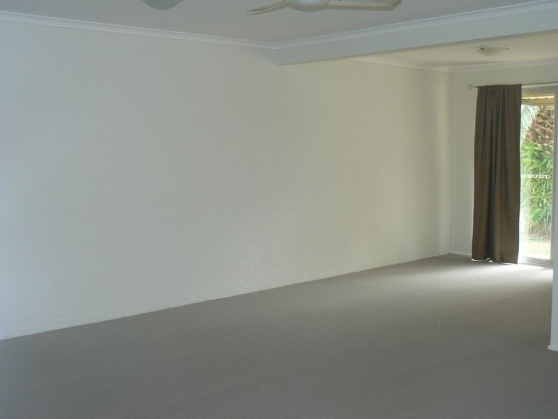 1 Chestnut Cr, Victoria Point QLD 4165