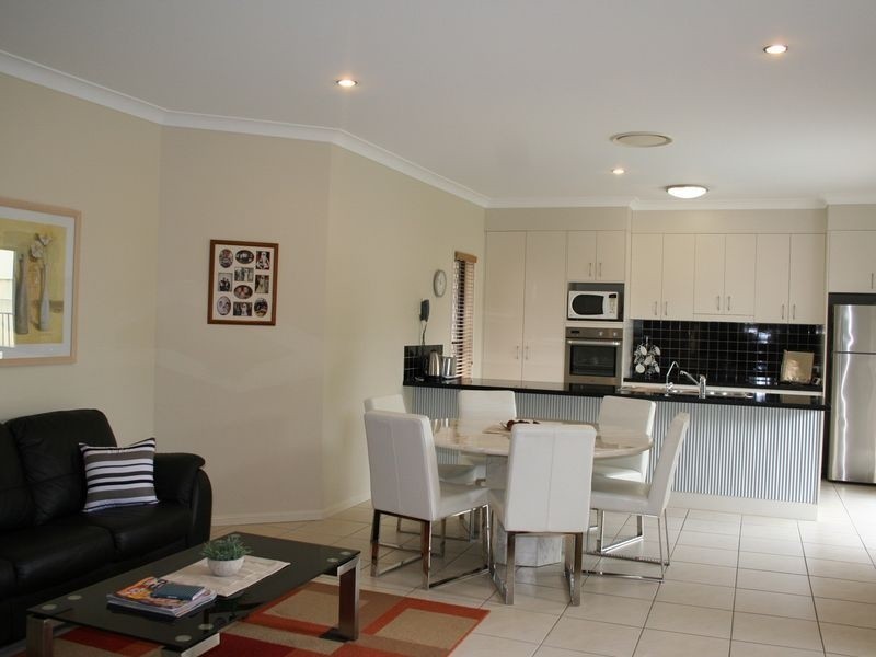 84 Penzance Drive, Redland Bay QLD 4165