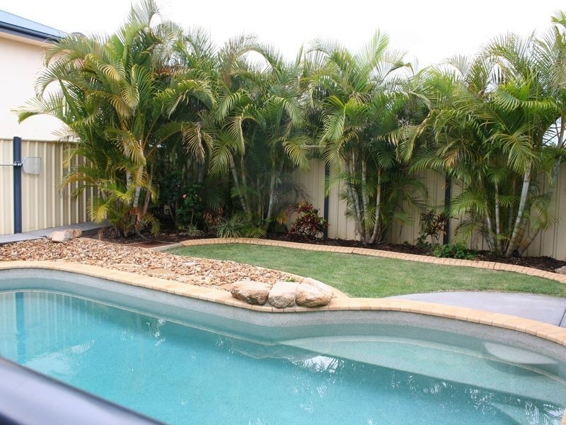 84 Penzance Drive, Redland Bay QLD 4165