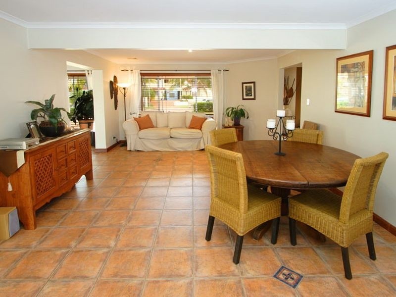 7 Seacrest Court, Raby Bay QLD 4163