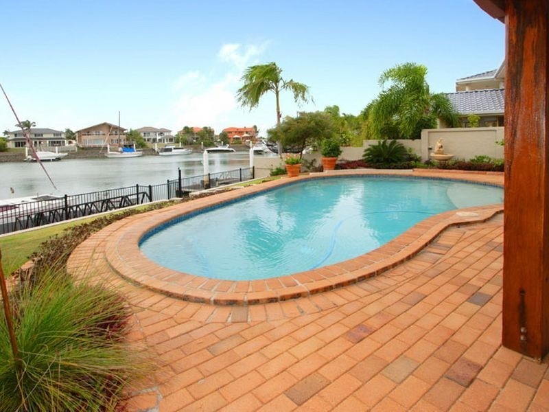 7 Seacrest Court, Raby Bay QLD 4163