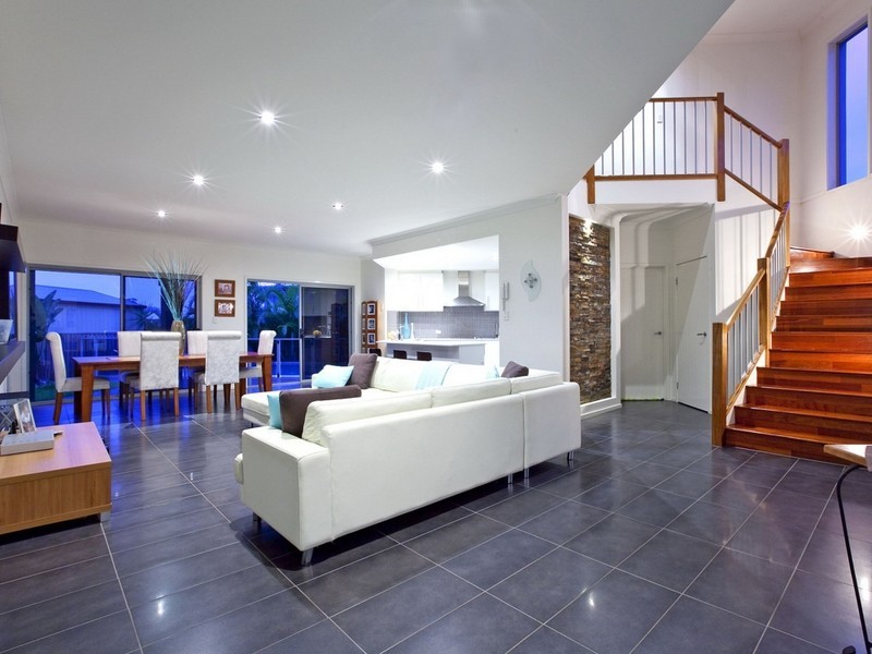 9 Creedin Court, Redland Bay QLD 4165